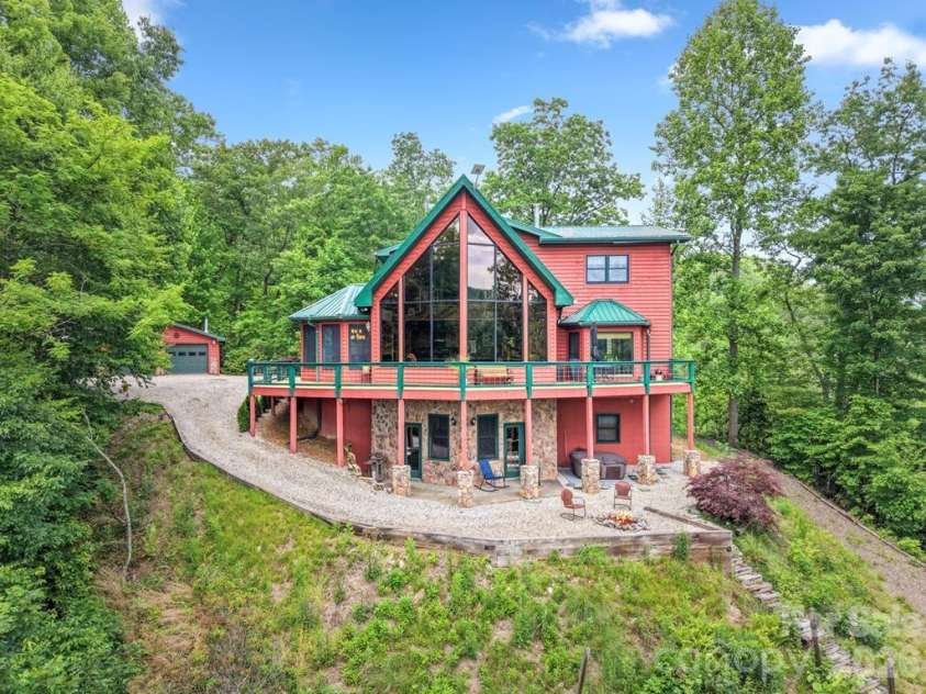 1188 Tobacco Branch Road, Almond, NC 28702.  MLS# CAR4394182, YatesRealty ID 34958. 