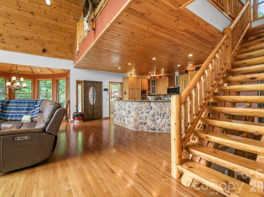 1188 Tobacco Branch Road, Almond, NC 28702.  MLS# CAR4394182, YatesRealty ID 34958. 