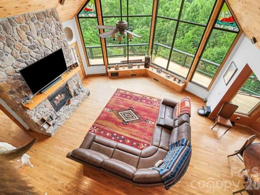 1188 Tobacco Branch Road, Almond, NC 28702.  MLS# CAR4394182, YatesRealty ID 34958. 