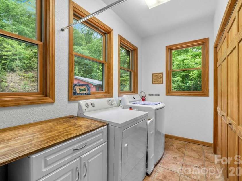 1188 Tobacco Branch Road, Almond, NC 28702.  MLS# CAR4394182, YatesRealty ID 34958. 