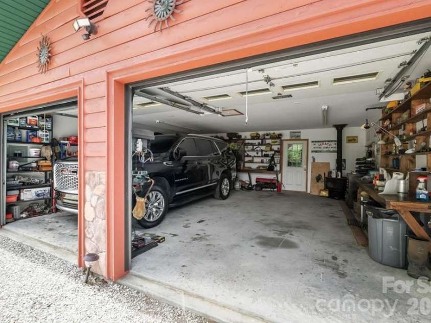 1188 Tobacco Branch Road, Almond, NC 28702.  MLS# CAR4394182, YatesRealty ID 34958. 