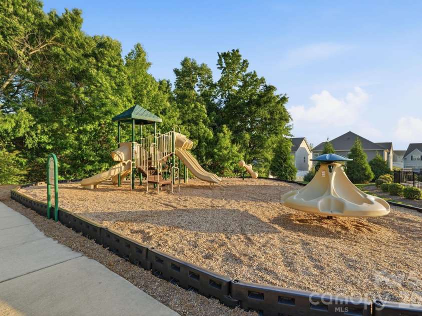 108 Northstone Road, Mooresville, NC 28115.  MLS# CAR4382217, YatesRealty ID 34959. Community Playground