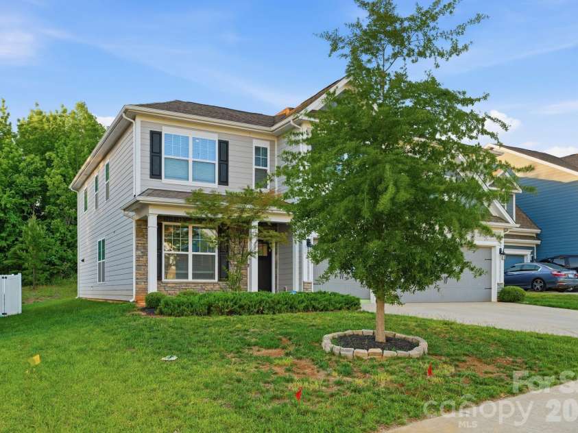 108 Northstone Road, Mooresville, NC 28115.  MLS# CAR4382217, YatesRealty ID 34959. Front Yard