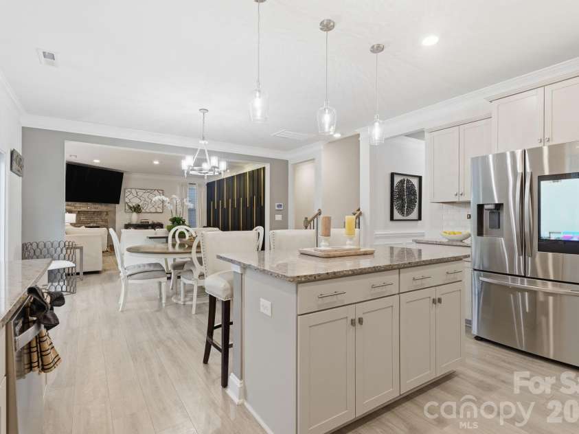 108 Northstone Road, Mooresville, NC 28115.  MLS# CAR4382217, YatesRealty ID 34959. Island with Breakfast Bar