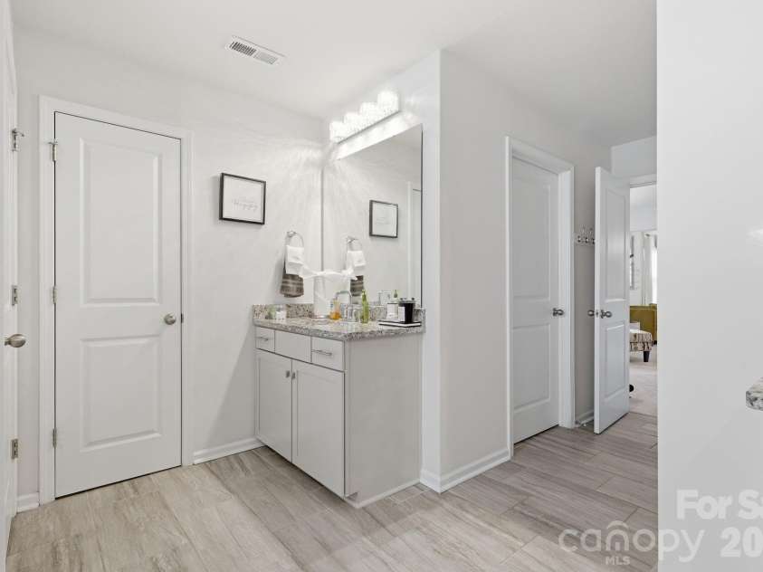 108 Northstone Road, Mooresville, NC 28115.  MLS# CAR4382217, YatesRealty ID 34959. Primary Bath with Dual Vanities