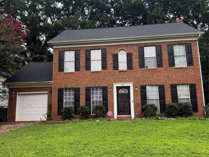 5307 Grenelefe Village Road, Charlotte, NC 28269.  MLS# CAR4295324, YatesRealty ID 34959. 