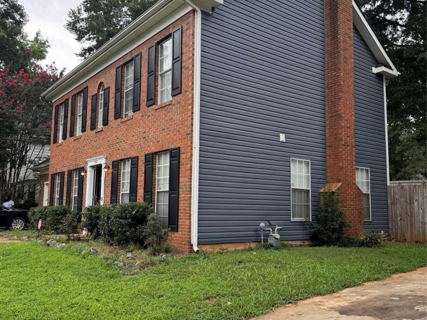 5307 Grenelefe Village Road, Charlotte, NC 28269.  MLS# CAR4295324, YatesRealty ID 34959. 