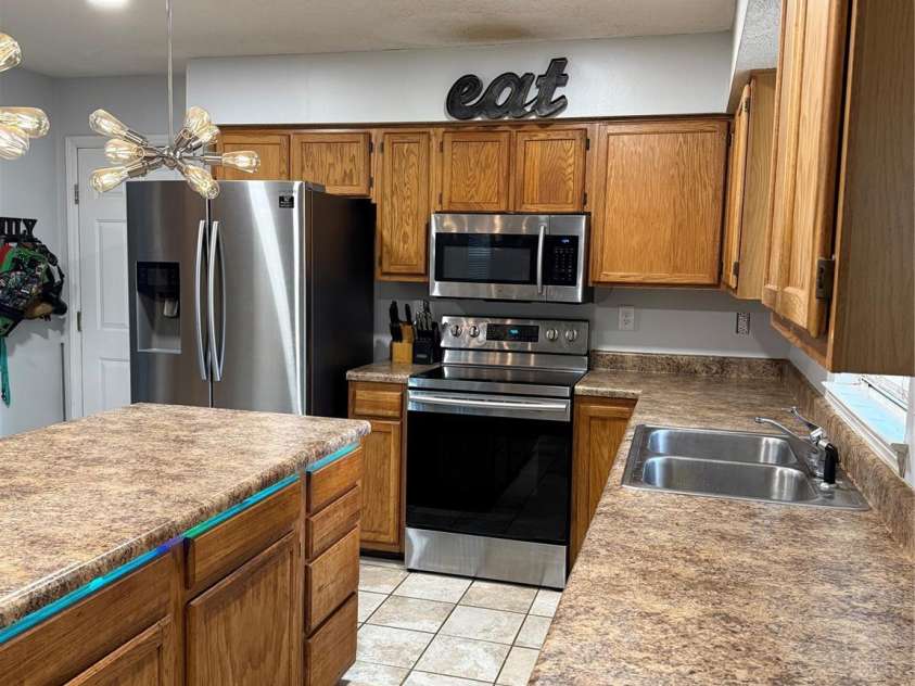 5307 Grenelefe Village Road, Charlotte, NC 28269.  MLS# CAR4295324, YatesRealty ID 34959. 