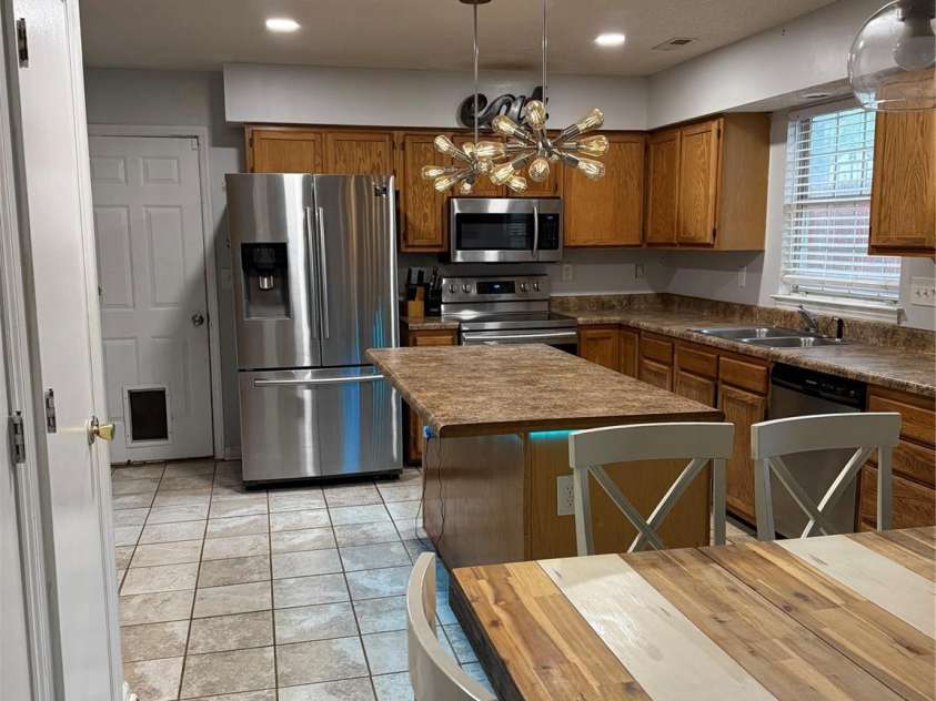 5307 Grenelefe Village Road, Charlotte, NC 28269.  MLS# CAR4295324, YatesRealty ID 34959. 