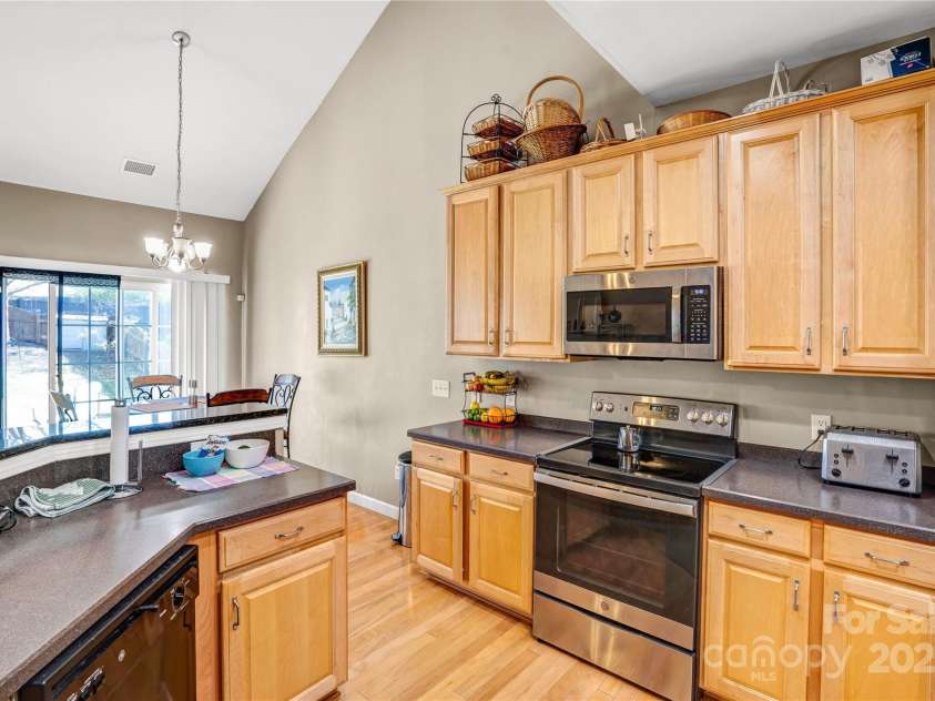 2014 Arbor Crest Court, Charlotte, NC 28262.  MLS# CAR4238335, YatesRealty ID 3496. 