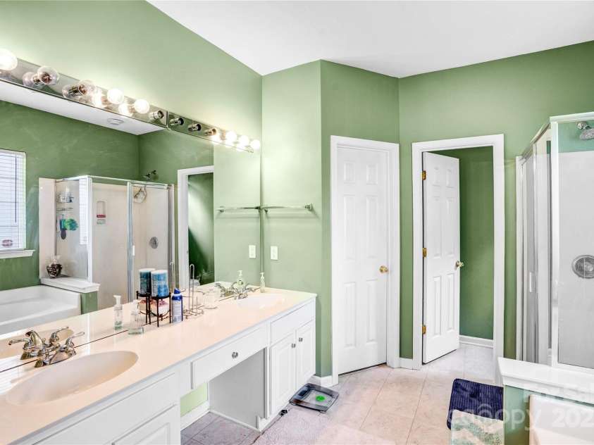 2014 Arbor Crest Court, Charlotte, NC 28262.  MLS# CAR4238335, YatesRealty ID 3496. 