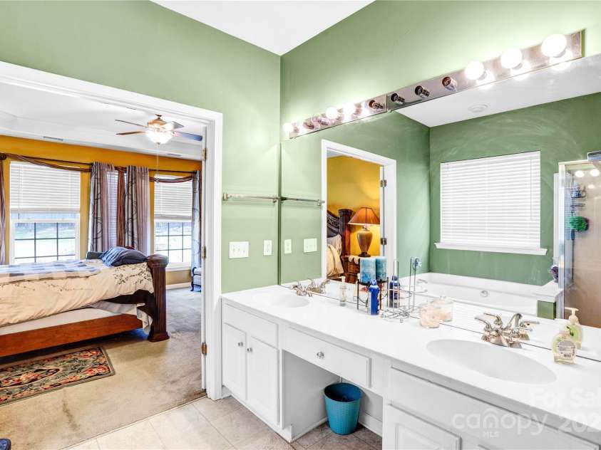 2014 Arbor Crest Court, Charlotte, NC 28262.  MLS# CAR4238335, YatesRealty ID 3496. 