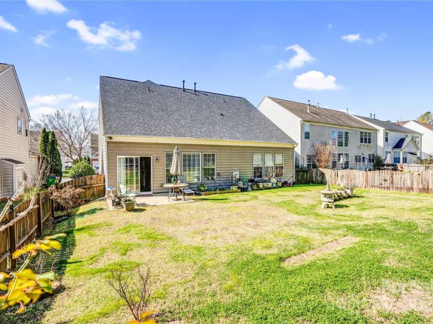 2014 Arbor Crest Court, Charlotte, NC 28262.  MLS# CAR4238335, YatesRealty ID 3496. 