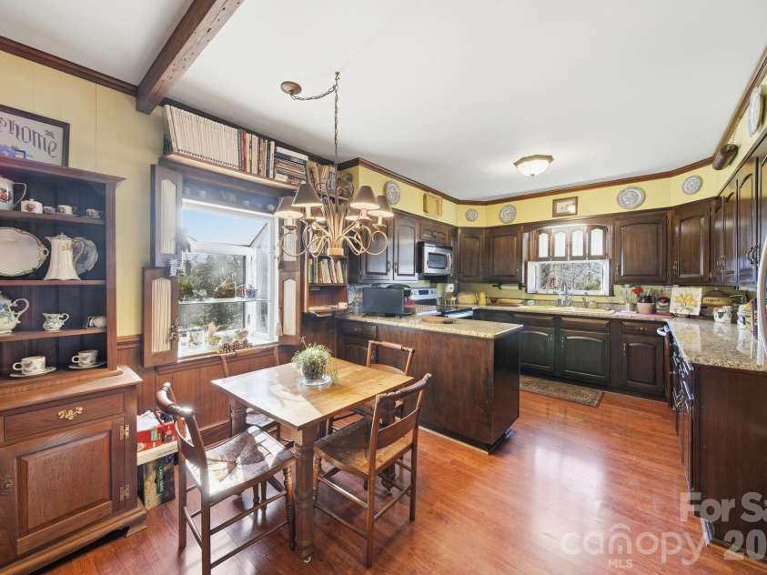 515 Camden Road, Wadesboro, NC 28170.  MLS# CAR4346640, YatesRealty ID 3496. Kitchen