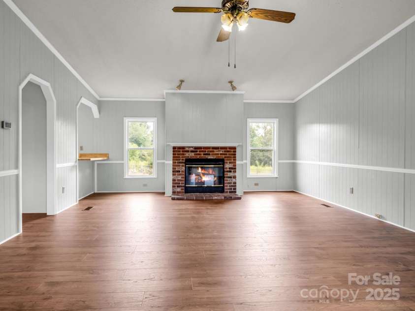 355 Staton Road, Flat Rock, NC 28731.  MLS# CAR4282043, YatesRealty ID 34960. 