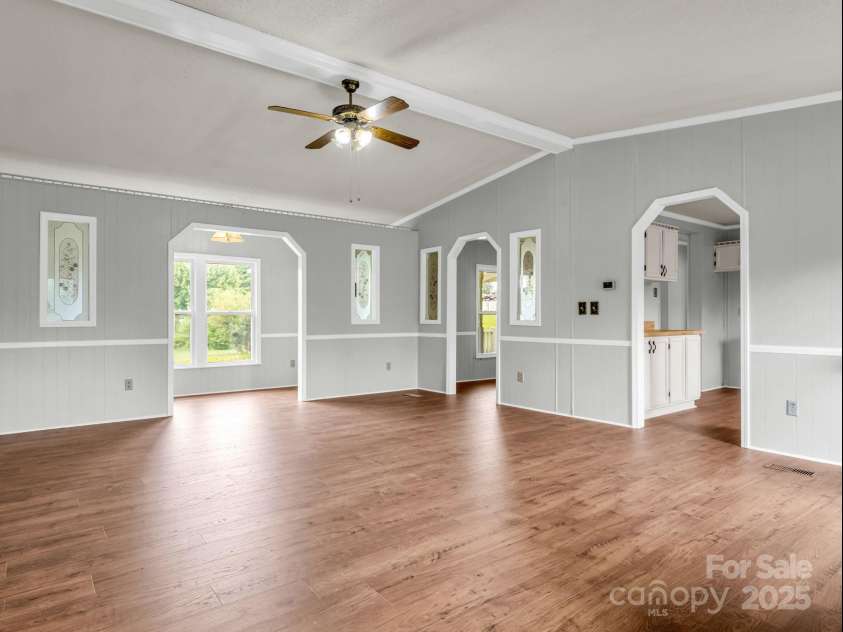 355 Staton Road, Flat Rock, NC 28731.  MLS# CAR4282043, YatesRealty ID 34960. 
