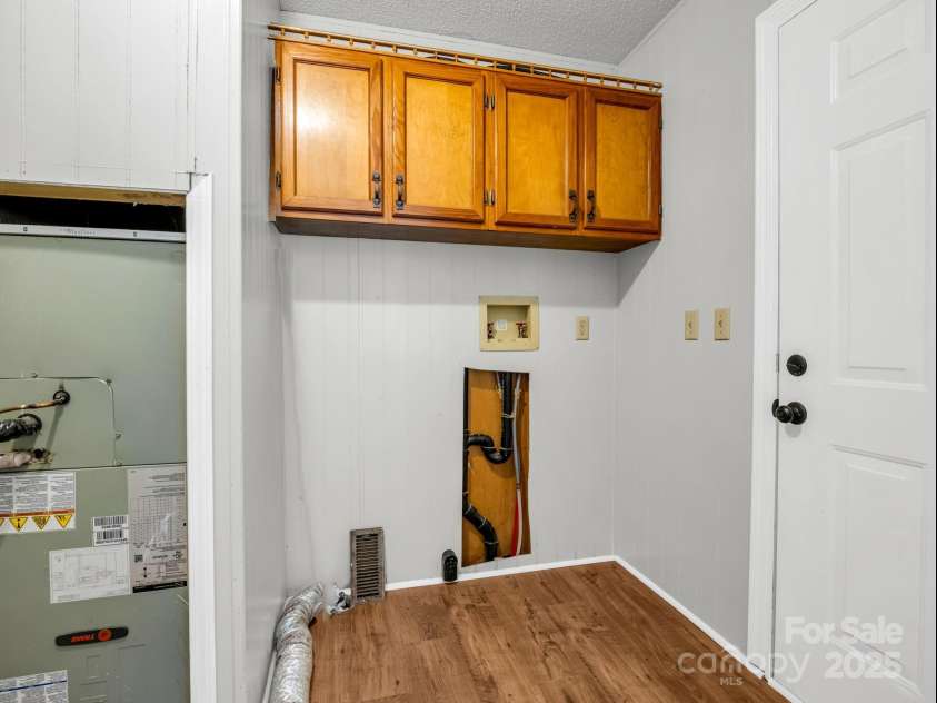 355 Staton Road, Flat Rock, NC 28731.  MLS# CAR4282043, YatesRealty ID 34960. 