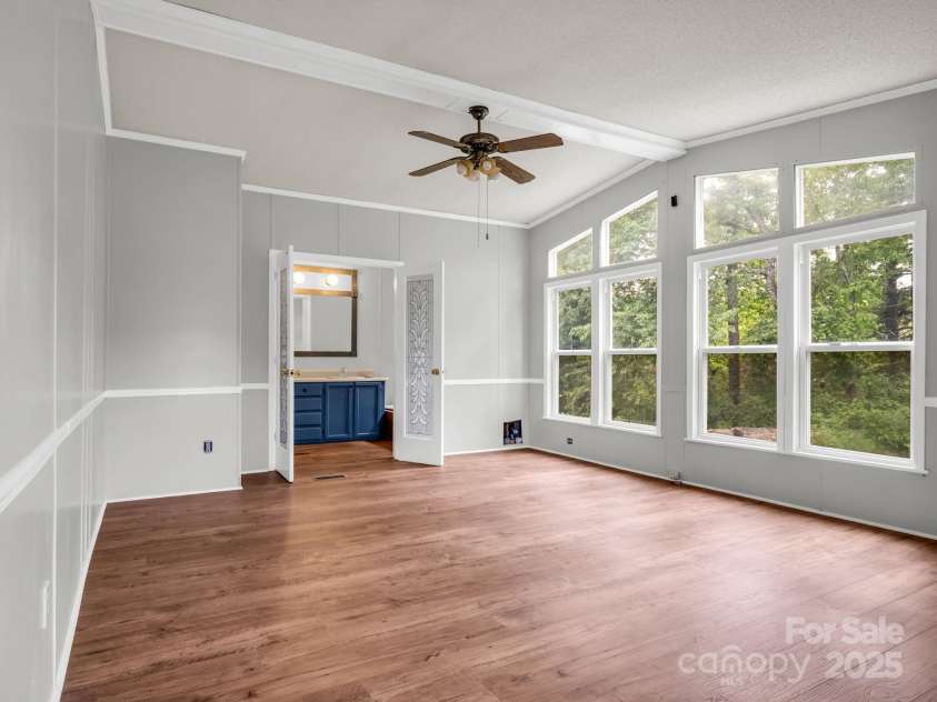 355 Staton Road, Flat Rock, NC 28731.  MLS# CAR4282043, YatesRealty ID 34960. 