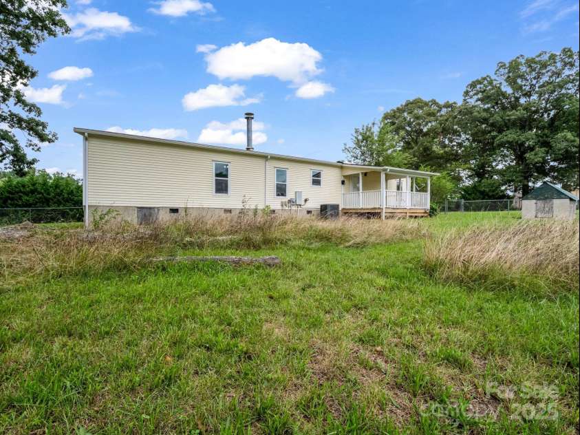 355 Staton Road, Flat Rock, NC 28731.  MLS# CAR4282043, YatesRealty ID 34960. 