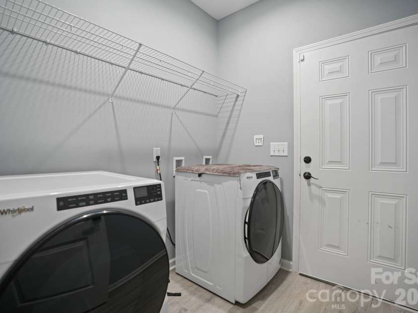 544 30th Avenue, Hickory, NC 28601.  MLS# CAR4397229, YatesRealty ID 34961. 