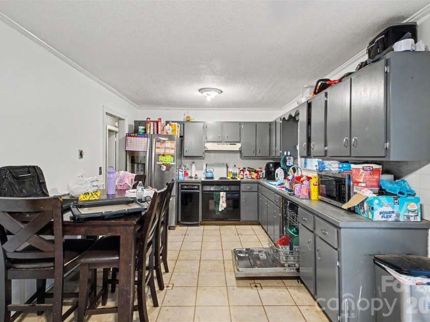 124 Riley Road, Dallas, NC 28034.  MLS# CAR4391450, YatesRealty ID 34962. 