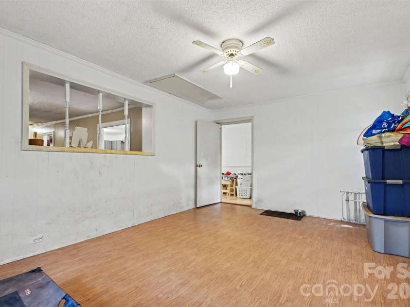 124 Riley Road, Dallas, NC 28034.  MLS# CAR4391450, YatesRealty ID 34962. 