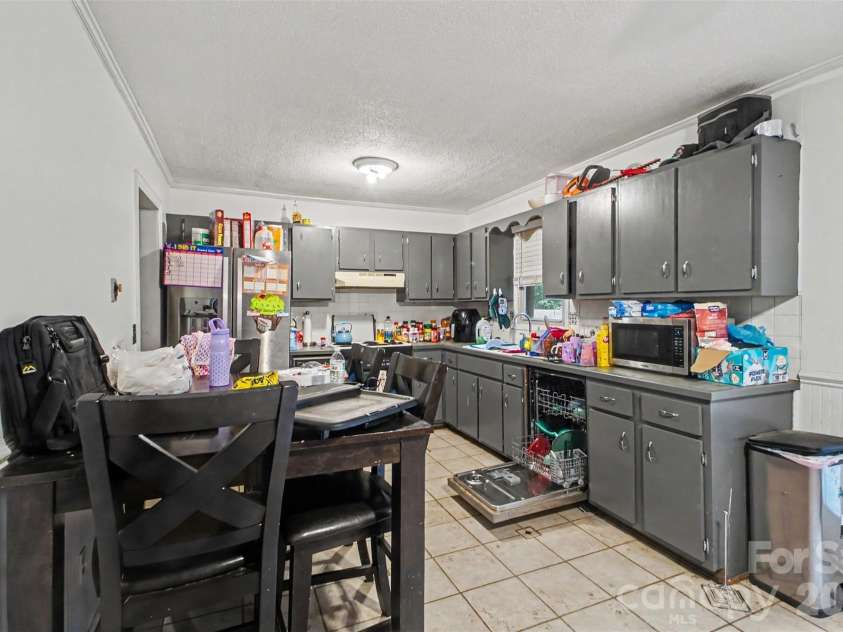 124 Riley Road, Dallas, NC 28034.  MLS# CAR4391450, YatesRealty ID 34962. 