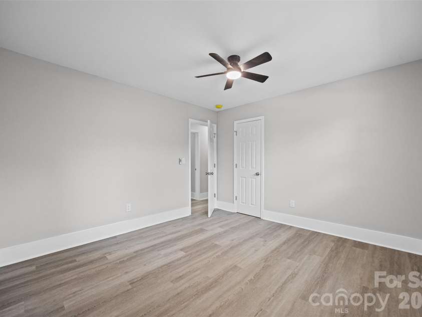 1812 Riveria Drive, Shelby, NC 28150.  MLS# CAR4399388, YatesRealty ID 34963. 
