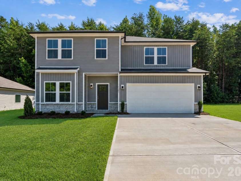 1185 Stoneglen Drive, Granite Quarry, NC 28146.  MLS# CAR4400563, YatesRealty ID 34966. 
