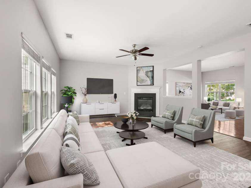 9607 Seamill Road, Charlotte, NC 28278.  MLS# CAR4293362, YatesRealty ID 34966. Virtually Staged Family Room