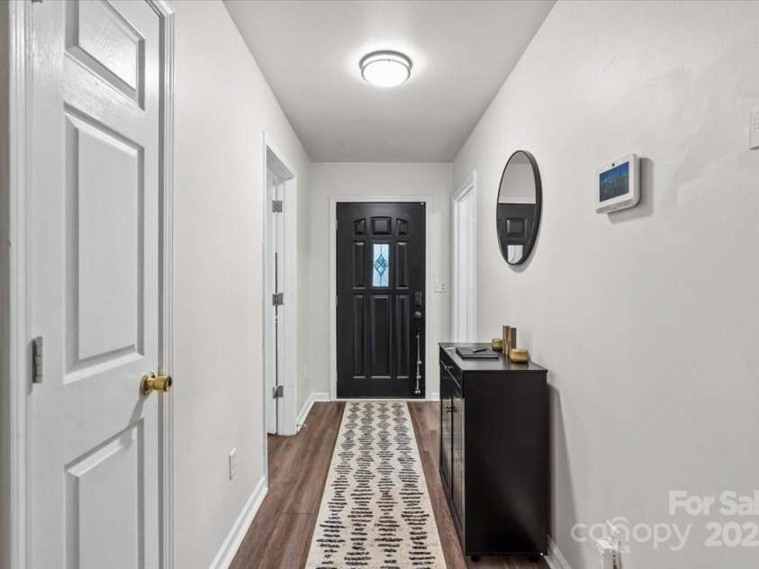 1331 Braveheart Lane, Charlotte, NC 28216.  MLS# CAR4287278, YatesRealty ID 34967. 