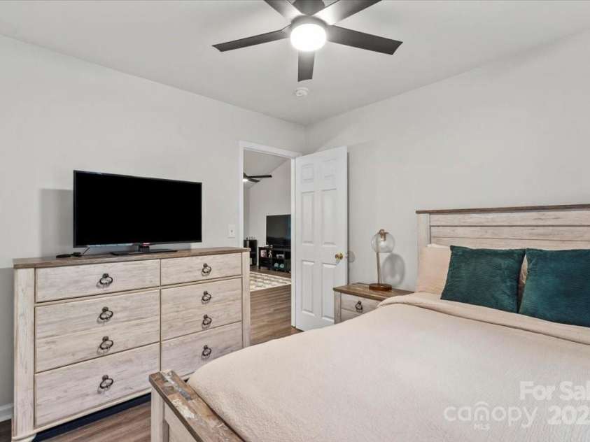 1331 Braveheart Lane, Charlotte, NC 28216.  MLS# CAR4287278, YatesRealty ID 34967. Bedroom 3