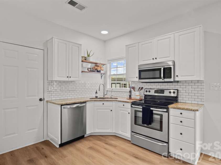 4717 Granite Court, Indian Trail, NC 28079.  MLS# CAR4400530, YatesRealty ID 34967. 