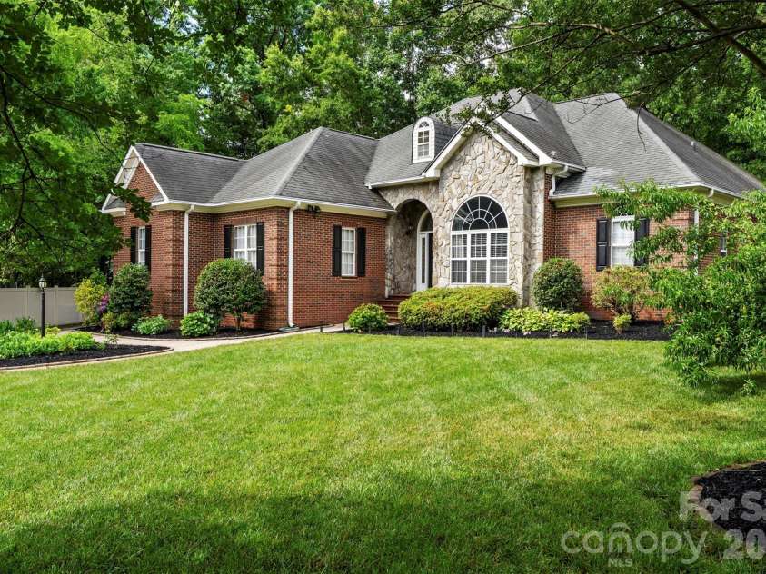 3003 Rochester Court, Monroe, NC 28110.  MLS# CAR4400531, YatesRealty ID 34968. 