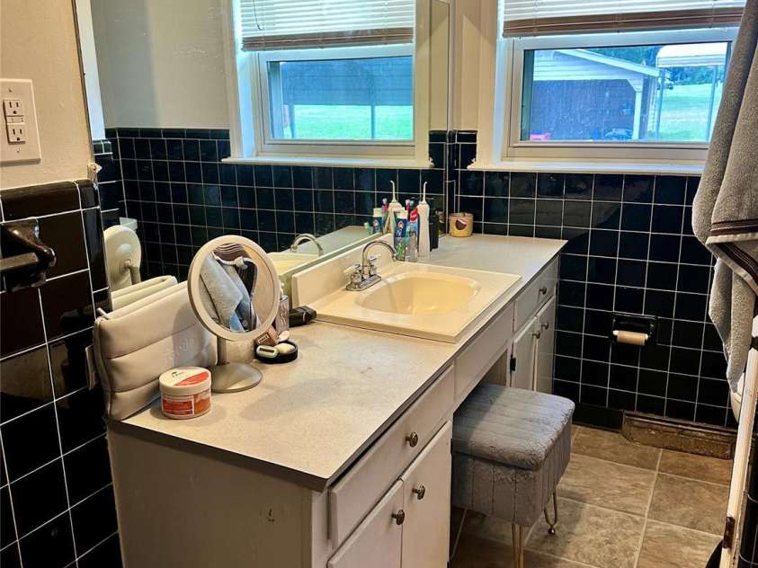 518 Oak Ridge Road, Oakboro, NC 28129.  MLS# CAR4294224, YatesRealty ID 34968. 