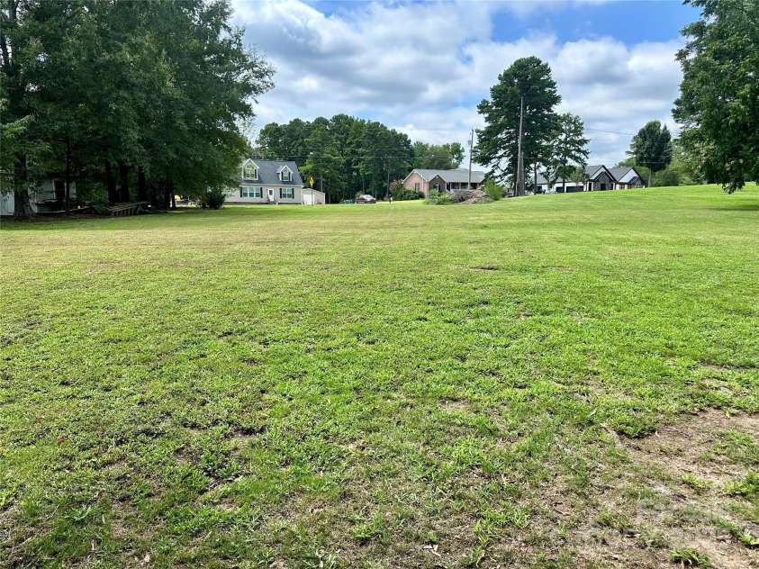 518 Oak Ridge Road, Oakboro, NC 28129.  MLS# CAR4294224, YatesRealty ID 34968. 