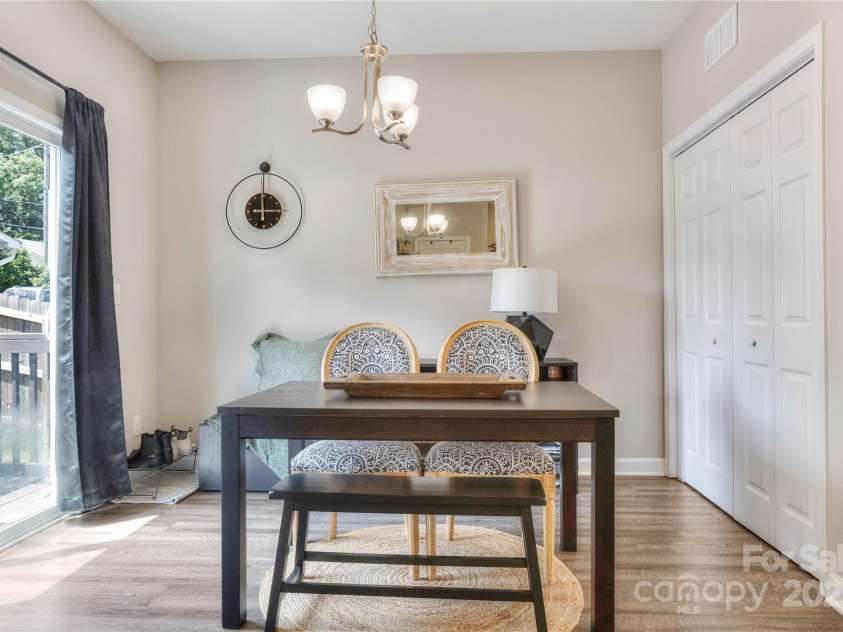 717 Falls Street, Gastonia, NC 28052.  MLS# CAR4284655, YatesRealty ID 34969. 