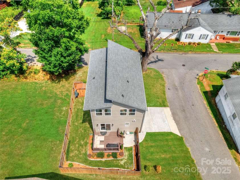 717 Falls Street, Gastonia, NC 28052.  MLS# CAR4284655, YatesRealty ID 34969. 