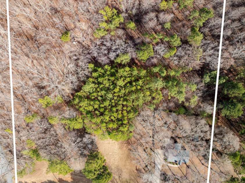 3109 Forest Lawn Drive, Matthews, NC 28104.  MLS# CAR4353965, YatesRealty ID 3497. Aerial with general lot lines