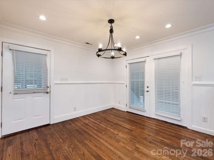 3109 Forest Lawn Drive, Matthews, NC 28104.  MLS# CAR4353965, YatesRealty ID 3497. Dining room