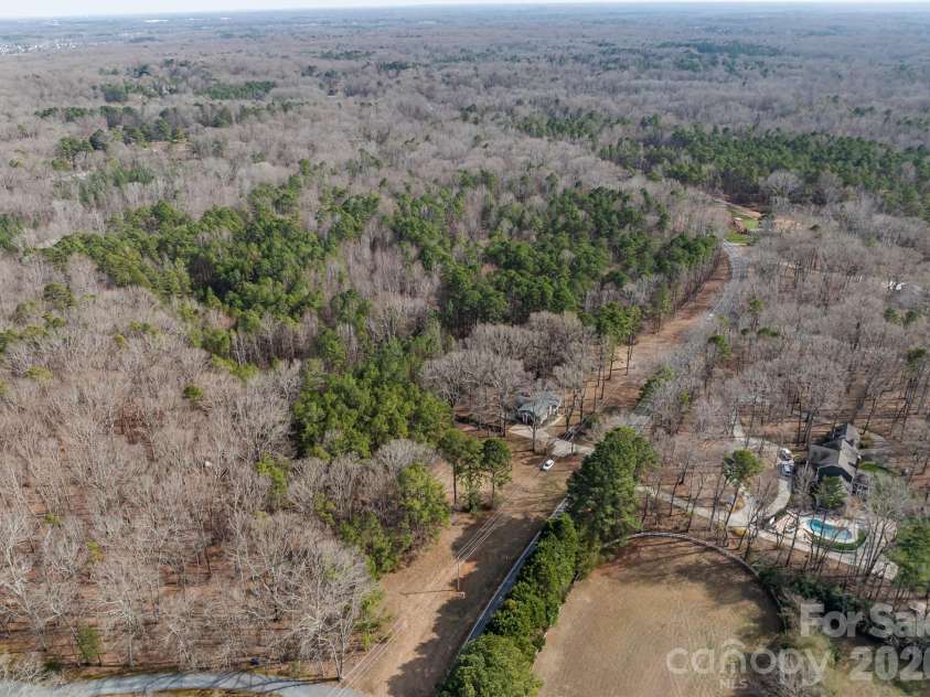 3109 Forest Lawn Drive, Matthews, NC 28104.  MLS# CAR4353965, YatesRealty ID 3497. Just over 5 acres