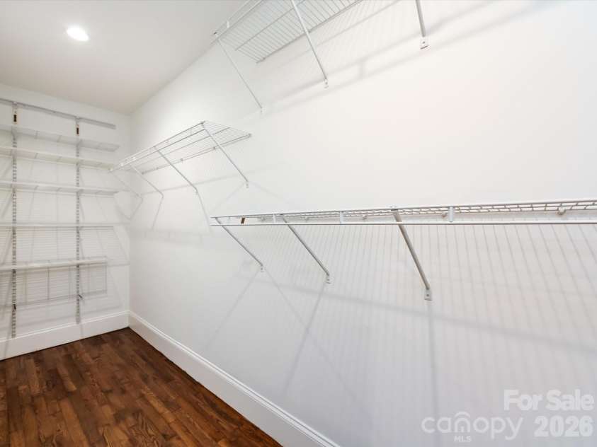3109 Forest Lawn Drive, Matthews, NC 28104.  MLS# CAR4353965, YatesRealty ID 3497. Primary oversize closet