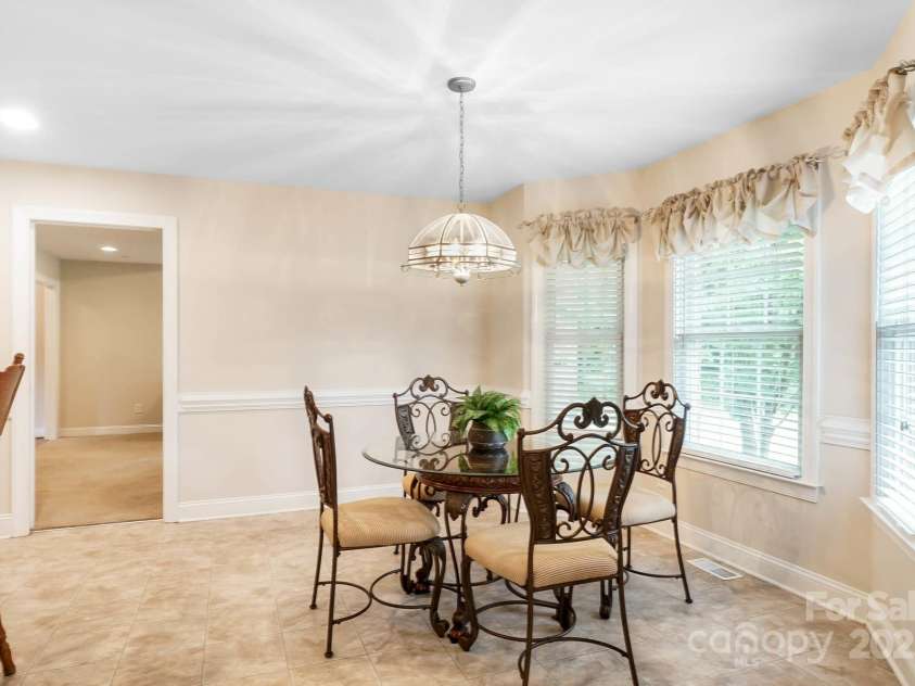 803 Freeman Road, Concord, NC 28025.  MLS# CAR4260320, YatesRealty ID 34970. 