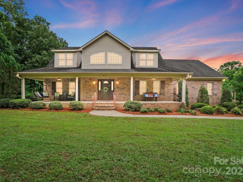 803 Freeman Road, Concord, NC 28025.  MLS# CAR4260320, YatesRealty ID 34970. 