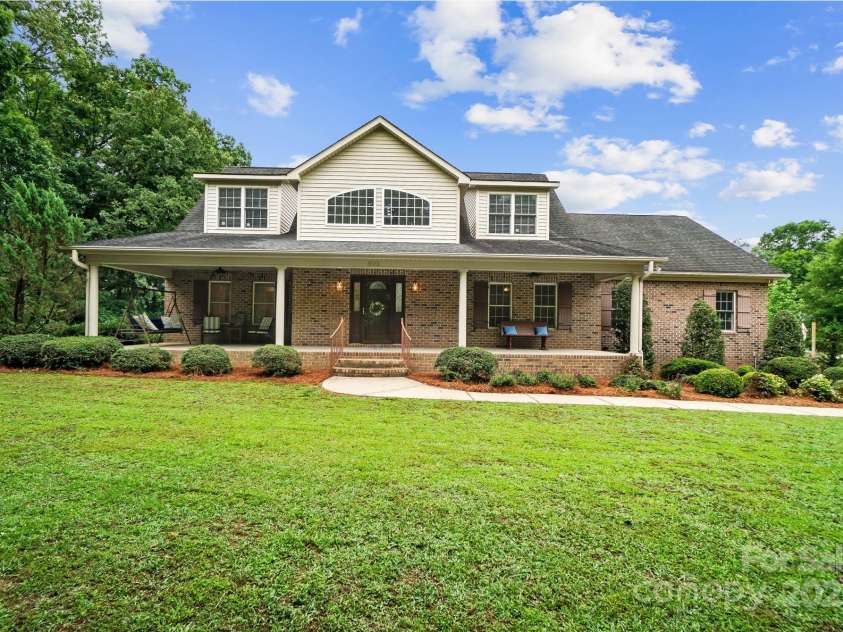 803 Freeman Road, Concord, NC 28025.  MLS# CAR4260320, YatesRealty ID 34970. 