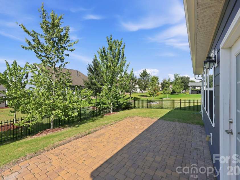 13410 Blanton Drive, Huntersville, NC 28078.  MLS# CAR4398859, YatesRealty ID 34971. 