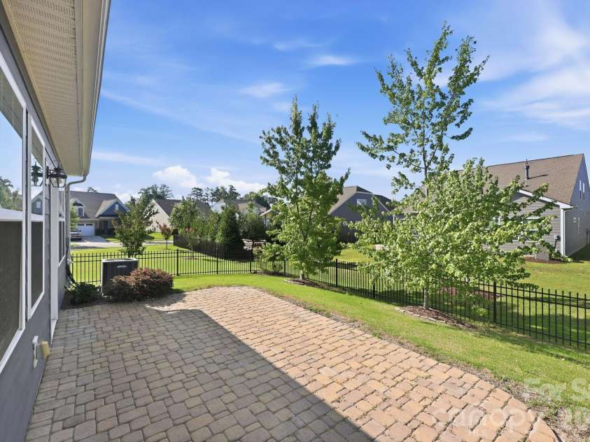 13410 Blanton Drive, Huntersville, NC 28078.  MLS# CAR4398859, YatesRealty ID 34971. 