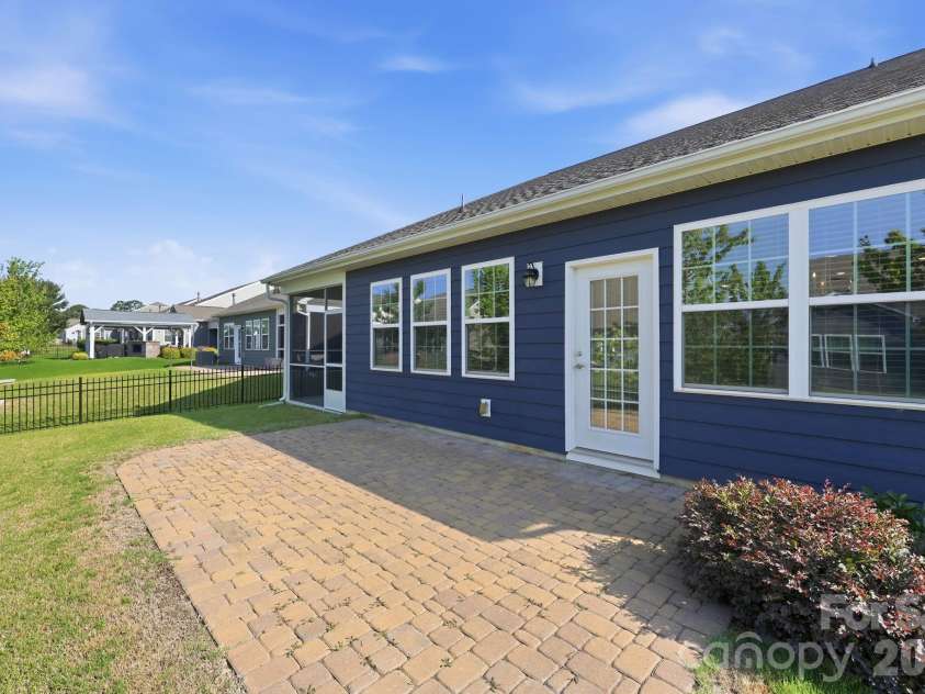 13410 Blanton Drive, Huntersville, NC 28078.  MLS# CAR4398859, YatesRealty ID 34971. 