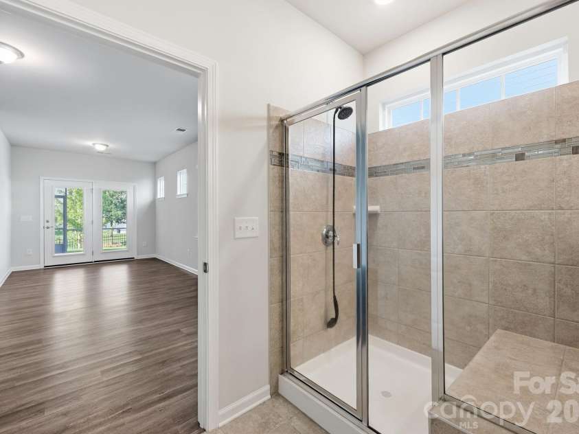 13410 Blanton Drive, Huntersville, NC 28078.  MLS# CAR4398859, YatesRealty ID 34971. Primary Bathroom