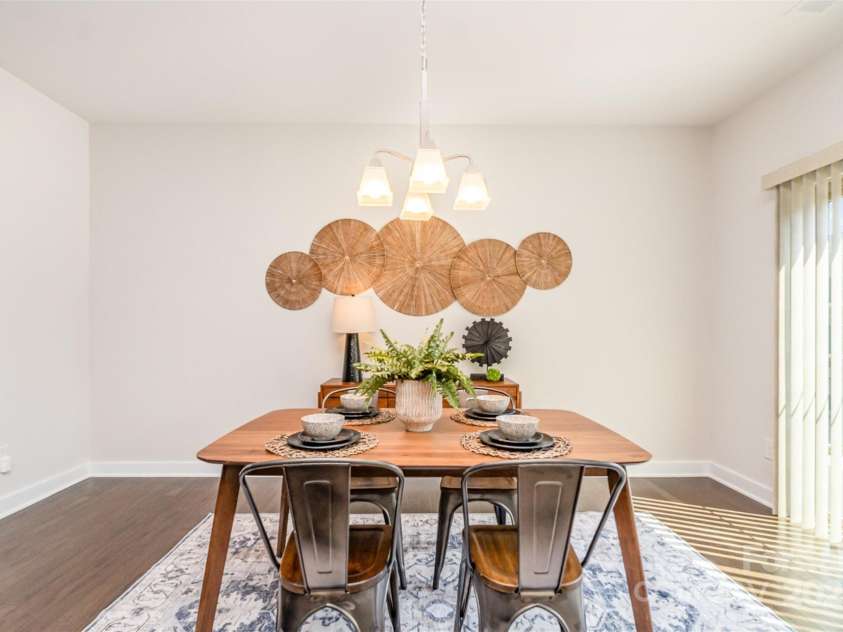 4436 Carteret Street, Charlotte, NC 28205.  MLS# CAR4275224, YatesRealty ID 34971. Perfect for dinner